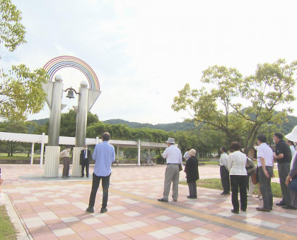 岡山県倉敷市 水島空襲から７６年 「平和の鐘」で犠牲者を追悼