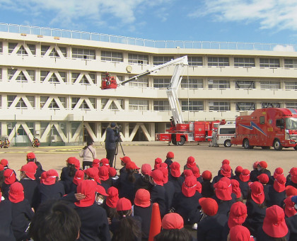 児童が地震発生時の避難方法学ぶ／岡山市の小学校で訓練【岡山市】