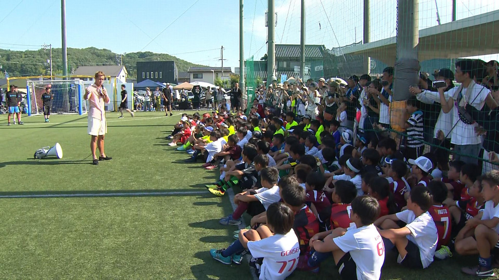 サッカー元日本代表の本田圭佑さん/自身発案のサッカー大会で サッカー元日本代表の本田圭佑さん/自身発案のサッカー大会で
