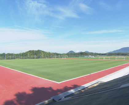 サッカーＪ３カマタマーレ讃岐の拠点、宝山湖ボールパークが完成／香川・三豊市【三豊市】