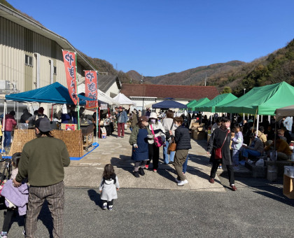 日本酒ファンら新酒を堪能／岡山・高梁市の白菊酒造で「大典白菊　酒まつり」【岡山・高梁市】