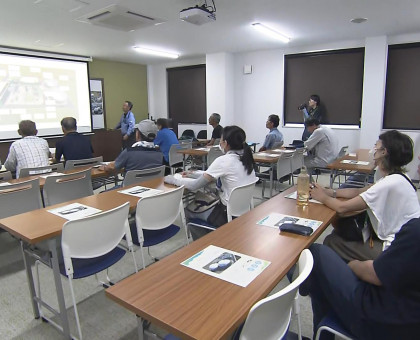 笠岡湾干拓地の臭気対策強化へ／市民対象にバスツアー【岡山】