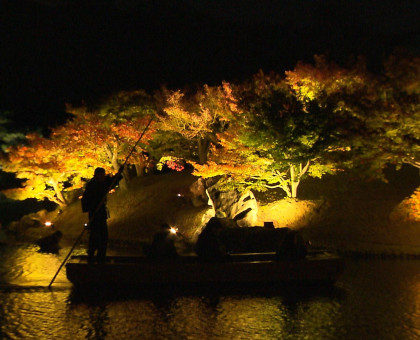 栗林公園で「秋のライトアップ」【香川】
