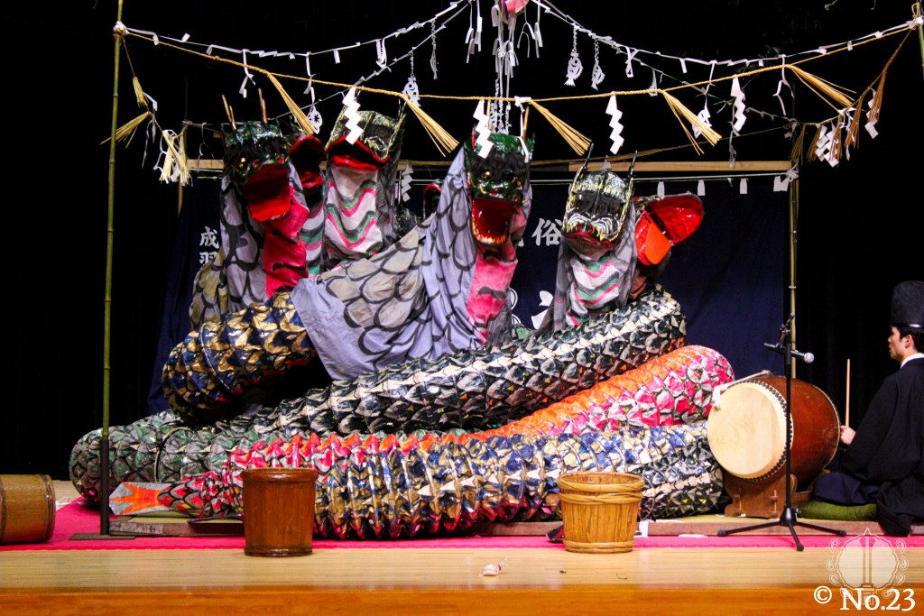 大蛇退治」や「事代主命の舞」披露／1月10日午後、表町商店街で