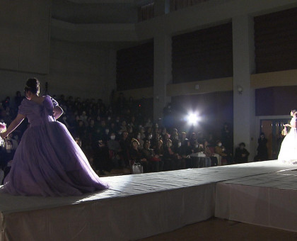 ブライダルや美容…学んだ成果を披露／おかやま山陽高校で卒業イベント【岡山】