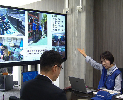 熊本地震の被災地、八代市内の学校の状況を説明／災害時学校支援チームおかやま