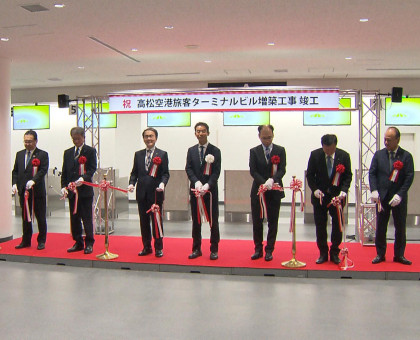 2階部分に国際線チェックインカウンター移転/高松空港旅客ターミナルビルの増築工事完了