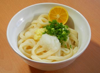 義数おじいちゃんのたからだうどん