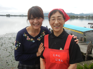 「早苗おばあちゃんのかしわのじゅんじゅん」