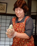 栗原千代さん７２歳