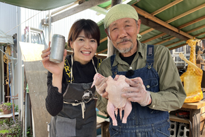 「富男おじいちゃんのビア缶チキン」