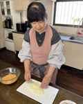 秋山和子さん（7２）