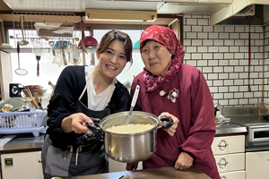 「菊野おばあちゃんの切り込みうどん」