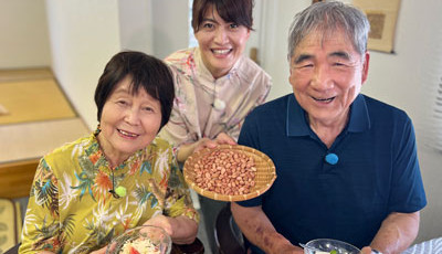 「よしこおばあちゃんのピーナツ豆腐」