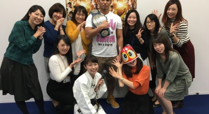 小学生＆プロレスラーが来社！？