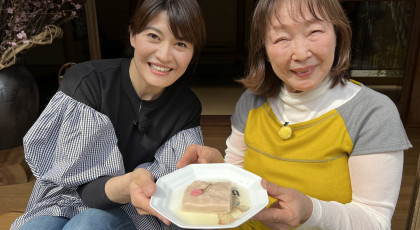 つる子おばあちゃんの桜とうふ